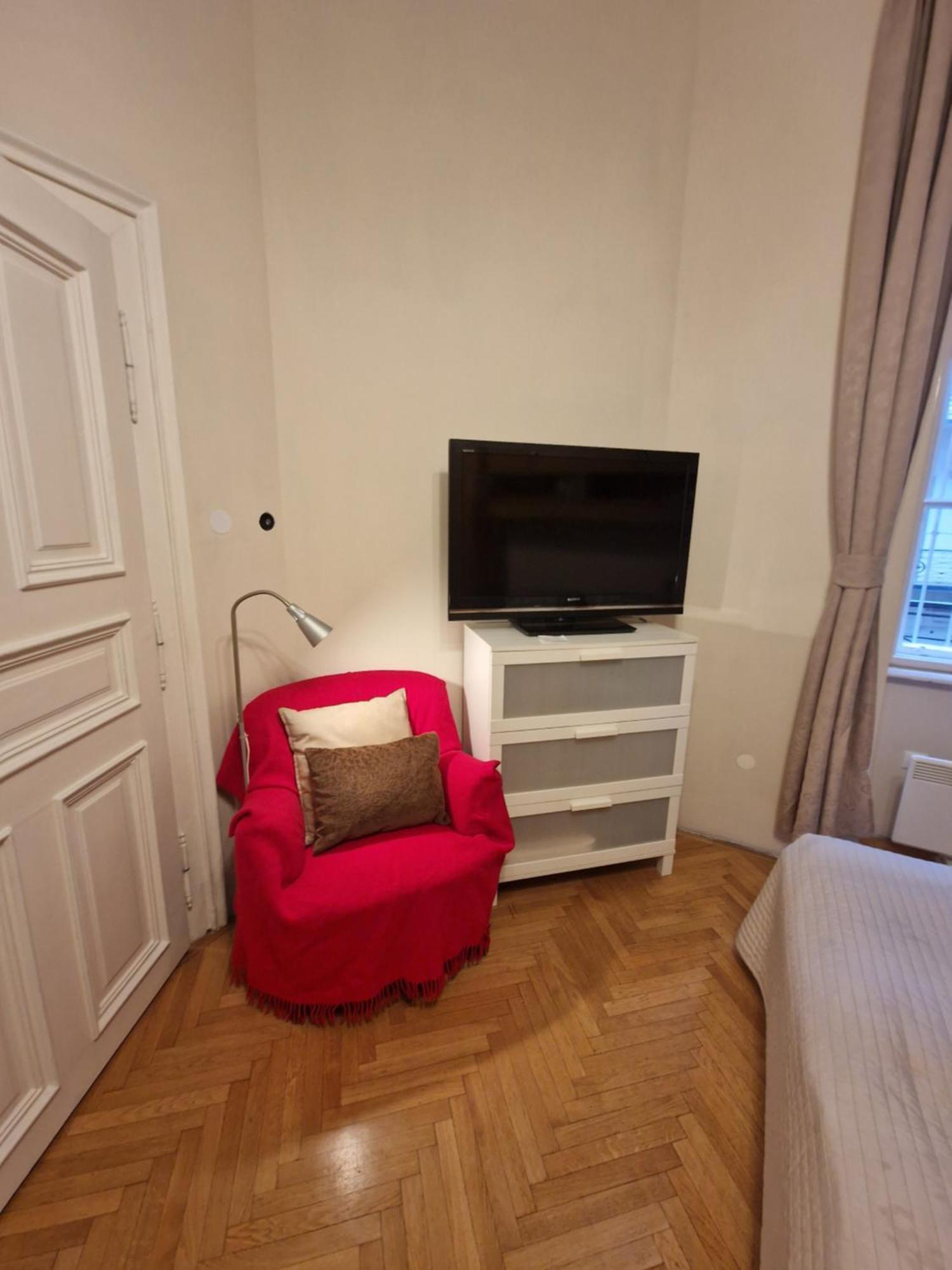 M Apartments - Downtown Будапеща Екстериор снимка
